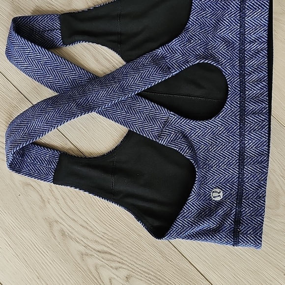 Lululemon All Sport Bra, Size 6 - Picture 8 of 13